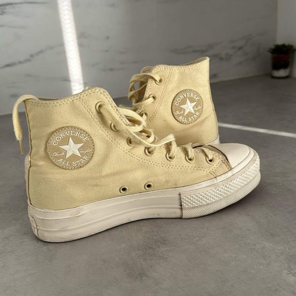 Platform Converse